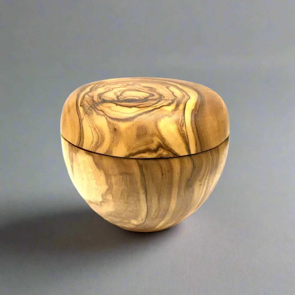 Olivenholz Salzdose mit Deckel inkl. Salzschippchen - 9,5 cm